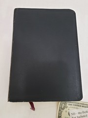 THE MacARTHUR STUDY BIBLE – New King James – Black Bonded Leather 1997 With Box