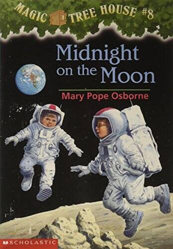 Magic tree House #8, midnight on The Moon – Paperback – ACCEPTABLE