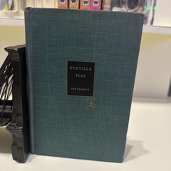 VINTAGE JOHN STEINBECK TORTILLA FLAT MODERN LIBRARY COLLECTIBLE DECOR BOOK S2