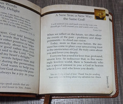 One Minute Devotions Grace for Today Leather by Christian Art Gifts 2013