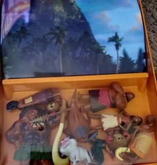 Disney Moana My Busy Book Includes A Storybook 10 Figurines And Playmat 2017