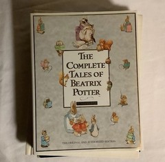 1989 Frederick Warne & Co. The Complete Tales of Beatrix Potter Hardcover Book