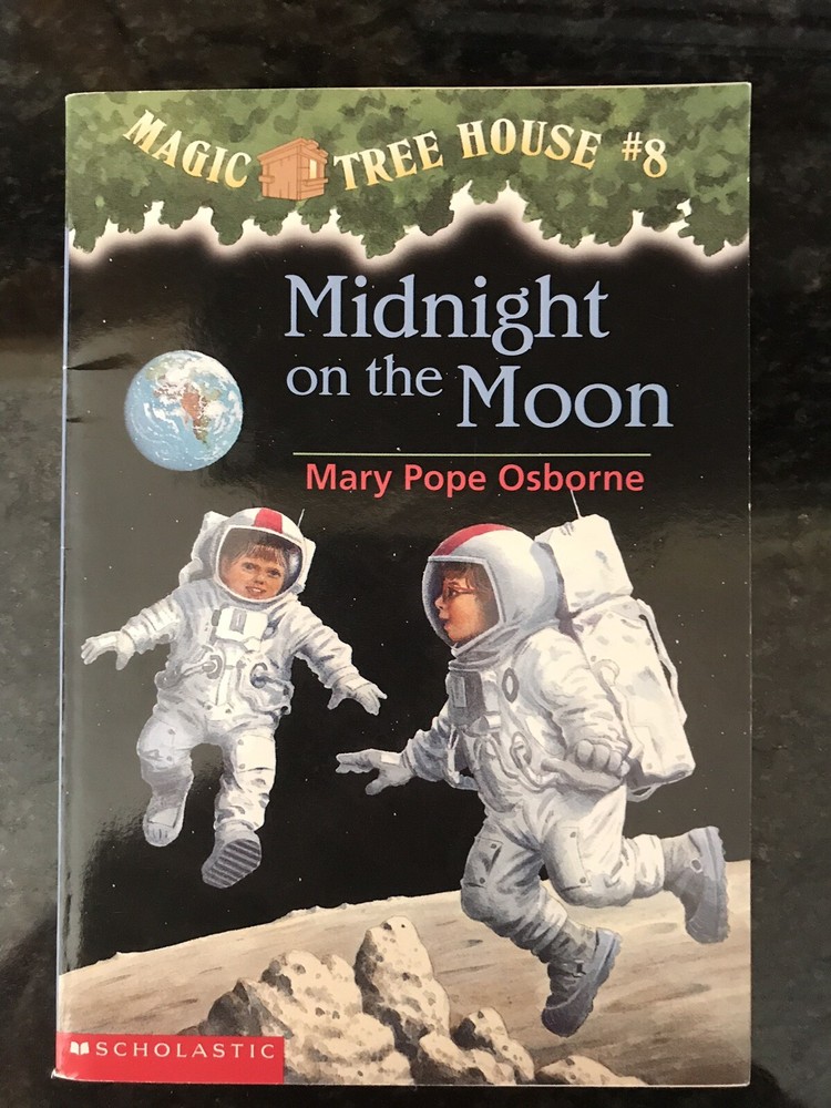 MIDNIGHT ON THE MOON #8 Magic Tree House Mary Pope Osborne 1996 BOOK