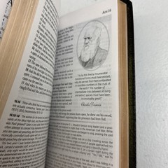 The Evidence Bible: Irrefutable Evidence for the Thinking Mind (Pocket Size Spec