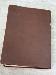 ✝️ Holman HCSB Life Essentials Study Bible Brown Two Tone LeatherTouch
