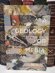 A Geology of Media Jussi Parikka Media Theory Archaeology Minnesota New PB