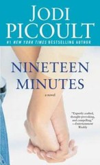 Nineteen Minutes: A novel – Mass Market Paperback By Picoult, Jodi – GOOD