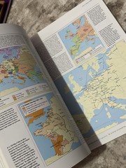 Oxford Atlas of World History 1999 Paperback Illustrated Maps History Book