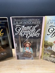 Lot Of 6 VTG Anne of Green Gables Paperback Books By L.M. Montgomery