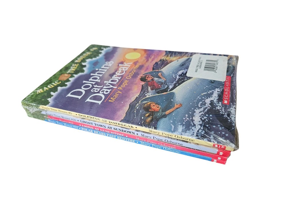 New Sealed Magic Tree House 4 PB Books Dolphins At Daybreak Lions At Lunchtime