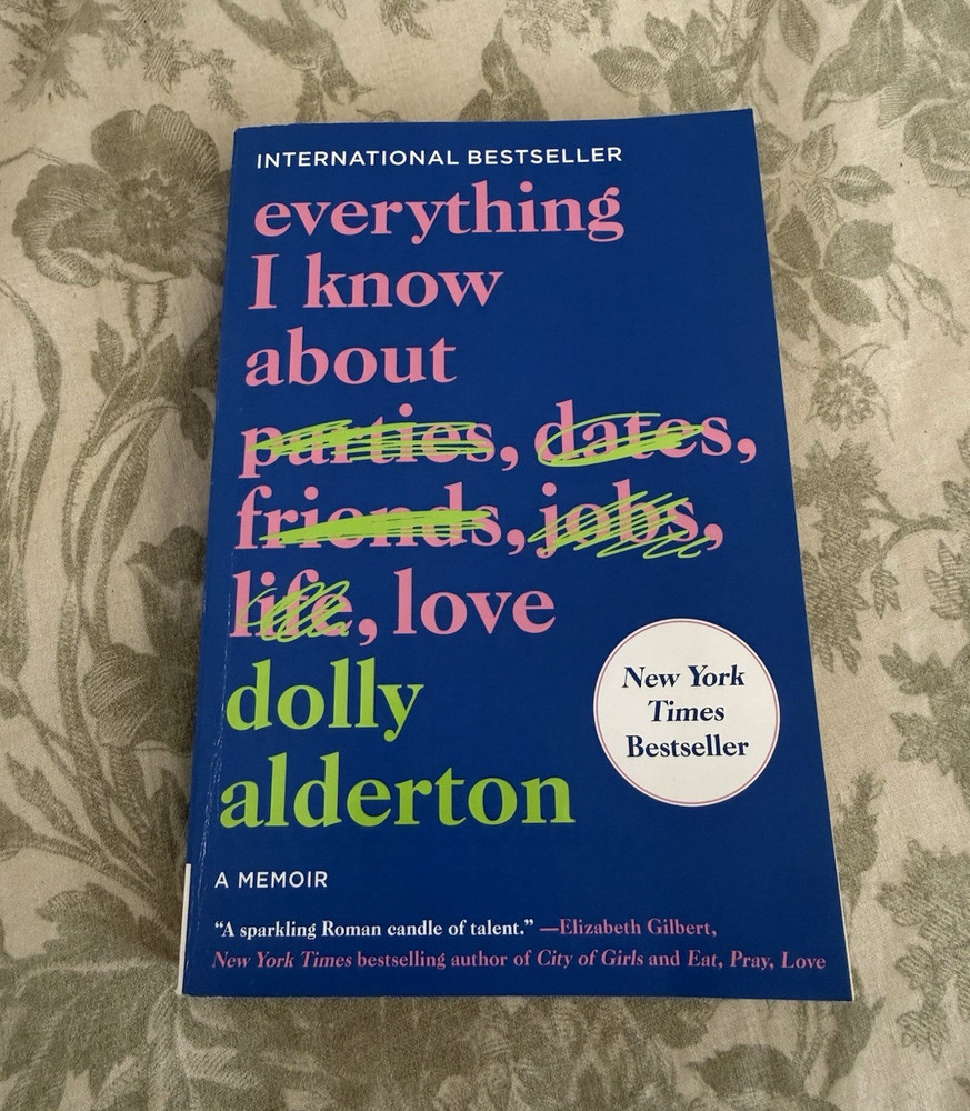 Dolly Alderton Everything I Know About Love Memoir Paperback 2021 English