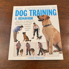 Dog Training & Behavior (Mini Encyclopedia Ser.) – Paperback – VERY GOOD