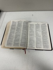 1997 MacArthur Study Bible John MacArthur NKJV Bonded Leather Study Bible