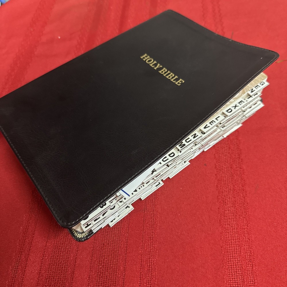 Nelson KJV Study Bible Black Leather Bound Giant Print Red Letter Tabbed Indexed