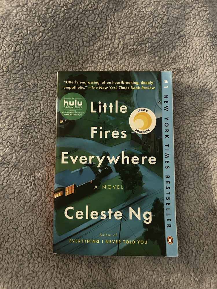 Little Fires Everywhere by Celeste NG (2019, Paperback)