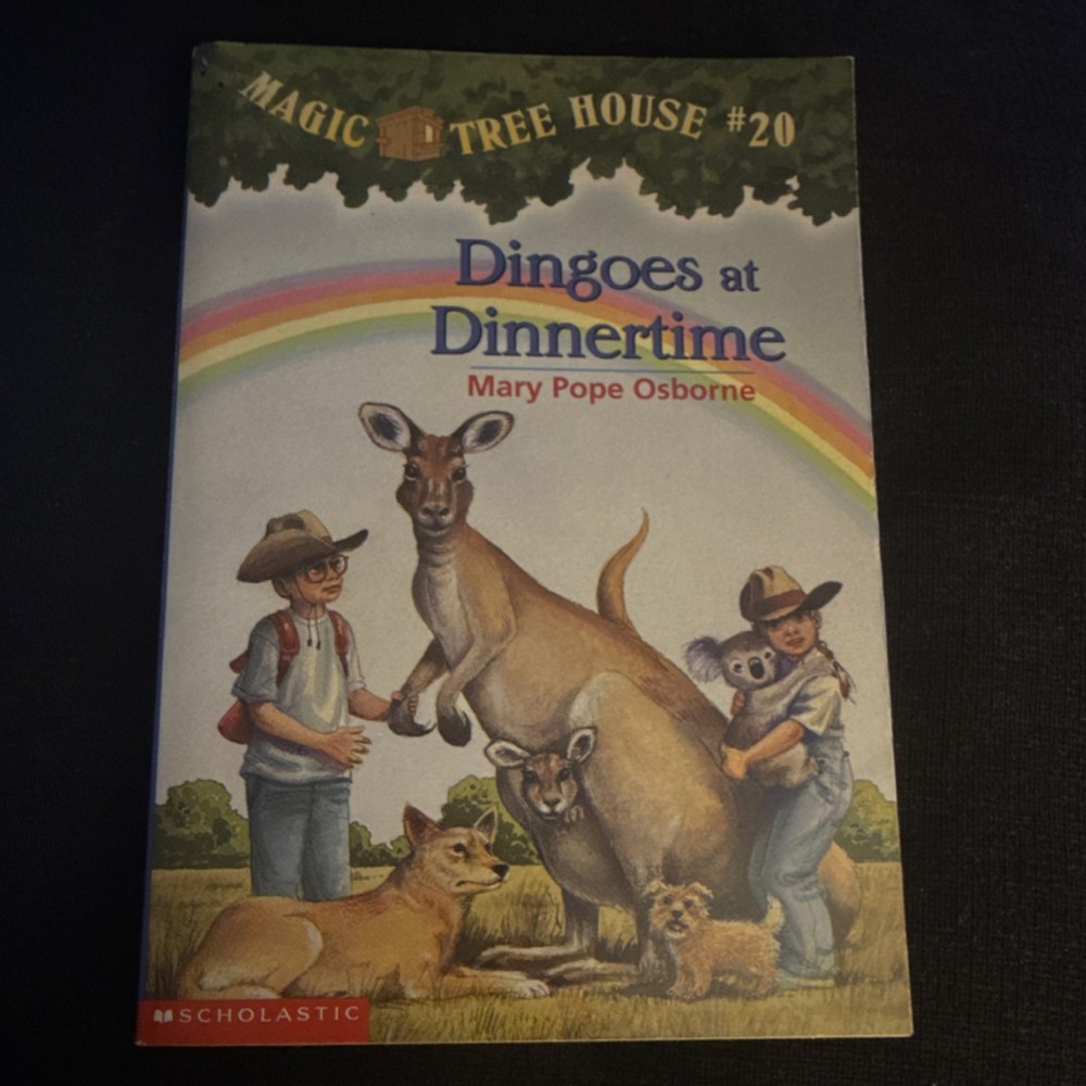 Magic Tree House #20 Dingoes at Dinnertime by Mary Pope Osborne Paperback