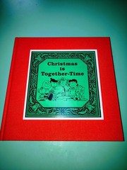 Peanuts Book – Christmas is Together-Time (2012) – Bonus Giant Xmas Card
