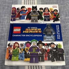 LEGO DC Comics Super Heroes Character Encyclopedia Exclusive Batman Minifig