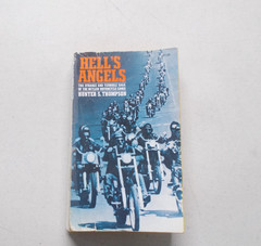 * Hell’s Angels – Hunter S. Thompson – Vintage Paperback