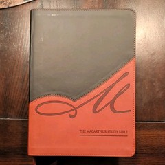 john macarthur study bible nkjv – Leather soft, NIB