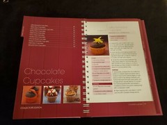 Cupcakes And Muffins Collectors Edition Padded Hard Cover 191 Pages Very Clean