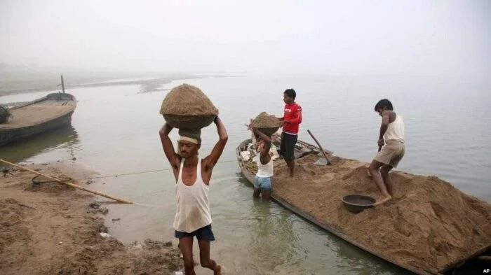 ব্রাহ্মণবাড়িয়ায় বালু উত্তোলনবিরোধী প্রতিবাদে গুলিবর্ষণ, আহত ৬ 