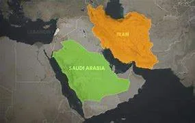 A digital map of the Persian Gulf showing the geographical proximity of Iran to the UAE, with symbolic red arrows indicating potential strike paths toward Dubai and Abu Dhabi.