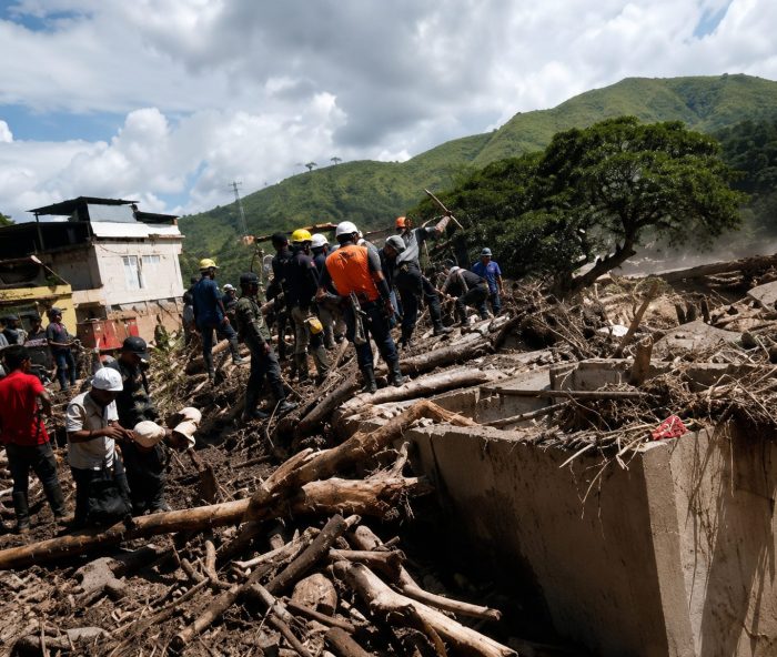 Venezuela Earthquake Death Toll Surpasses 3,500 as Health Crisis Looms