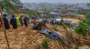 টানা বর্ষণে কক্সবাজারের রোহিঙ্গা শিবিরে ভূমিধস, নিহত ৯