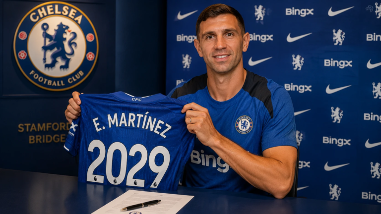 World Cup-Winning Argentine Goalkeeper Emiliano Martinez Joins Chelsea