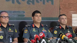 দুই জঙ্গিসহ ৬৯০ বন্দি এখনও পলাতক