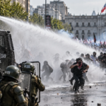 Chile Students Clash with Police Over Proposed Education Budget Cuts
